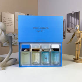 Dolce & Gabbana DG azul claro medio set de cuatro piezas-3121  