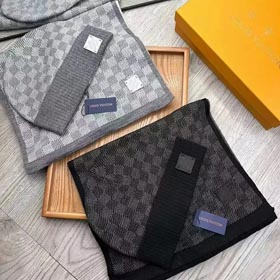 Bufanda y sombrero Louis Vuitton